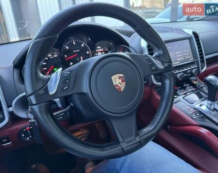 Белый Порше Каен, объемом двигателя 2.97 л и пробегом 232 тыс. км за 25900 $, фото 67 на Automoto.ua