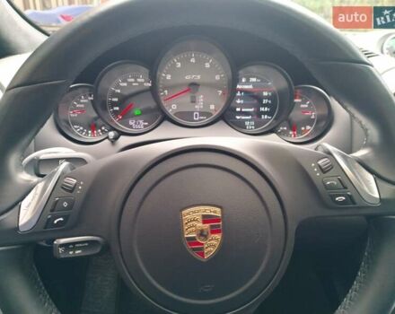 Белый Порше Каен, объемом двигателя 4.81 л и пробегом 62 тыс. км за 34500 $, фото 1 на Automoto.ua