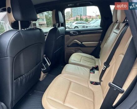 Білий Порше Cayenne, об'ємом двигуна 3.6 л та пробігом 190 тис. км за 29500 $, фото 4 на Automoto.ua
