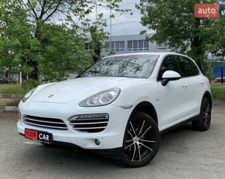 Білий Порше Cayenne, об'ємом двигуна 3 л та пробігом 192 тис. км за 23999 $, фото 3 на Automoto.ua