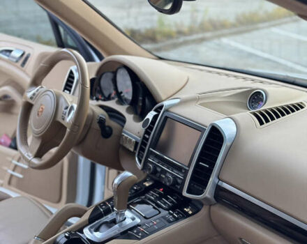 Белый Порше Каен, объемом двигателя 3.6 л и пробегом 190 тыс. км за 23500 $, фото 25 на Automoto.ua