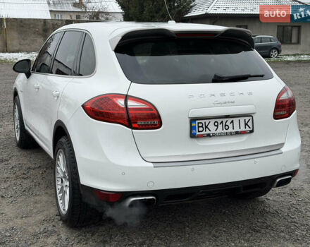 Белый Порше Каен, объемом двигателя 3 л и пробегом 195 тыс. км за 28700 $, фото 34 на Automoto.ua