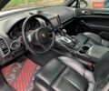 Білий Порше Cayenne, об'ємом двигуна 3 л та пробігом 192 тис. км за 23999 $, фото 25 на Automoto.ua