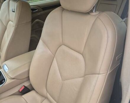 Белый Порше Каен, объемом двигателя 3 л и пробегом 155 тыс. км за 32000 $, фото 45 на Automoto.ua