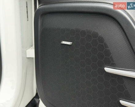 Белый Порше Каен, объемом двигателя 3 л и пробегом 195 тыс. км за 28700 $, фото 26 на Automoto.ua