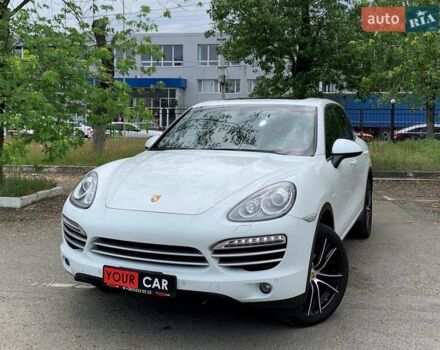 Білий Порше Cayenne, об'ємом двигуна 3 л та пробігом 192 тис. км за 23999 $, фото 7 на Automoto.ua