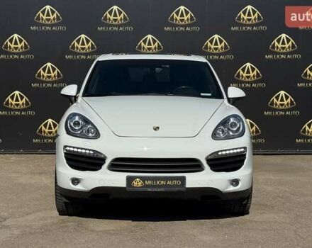 Белый Порше Каен, объемом двигателя 3 л и пробегом 238 тыс. км за 24500 $, фото 1 на Automoto.ua