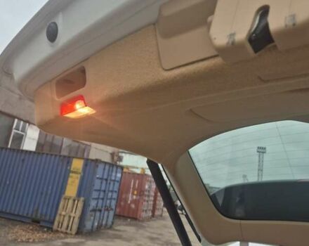 Белый Порше Каен, объемом двигателя 3 л и пробегом 155 тыс. км за 32000 $, фото 26 на Automoto.ua