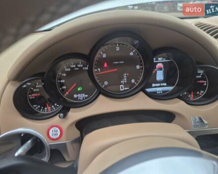 Белый Порше Каен, объемом двигателя 3 л и пробегом 155 тыс. км за 32000 $, фото 36 на Automoto.ua