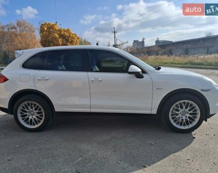 Белый Порше Каен, объемом двигателя 2.97 л и пробегом 194 тыс. км за 31700 $, фото 15 на Automoto.ua