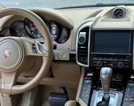 Белый Порше Каен, объемом двигателя 3.6 л и пробегом 190 тыс. км за 23500 $, фото 11 на Automoto.ua