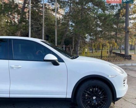 Белый Порше Каен, объемом двигателя 3 л и пробегом 150 тыс. км за 21999 $, фото 10 на Automoto.ua