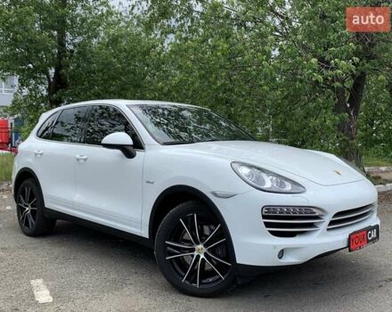 Білий Порше Cayenne, об'ємом двигуна 3 л та пробігом 192 тис. км за 23999 $, фото 11 на Automoto.ua