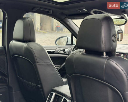 Белый Порше Каен, объемом двигателя 3 л и пробегом 195 тыс. км за 28700 $, фото 21 на Automoto.ua