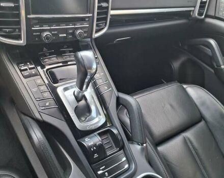 Белый Порше Каен, объемом двигателя 2.97 л и пробегом 194 тыс. км за 31700 $, фото 50 на Automoto.ua