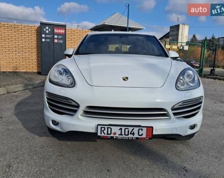 Белый Порше Каен, объемом двигателя 2.97 л и пробегом 194 тыс. км за 31700 $, фото 13 на Automoto.ua