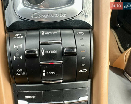 Порше Cayenne 2014 у Христиновке на Automoto.ua Білий Порше Cayenne, об'ємом двигуна 3 л та пробігом 199 тис. км за 26000 $, фото 24 на Automoto.ua