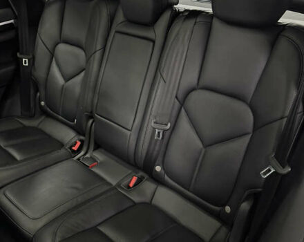 Белый Порше Каен, объемом двигателя 3.6 л и пробегом 130 тыс. км за 27500 $, фото 30 на Automoto.ua