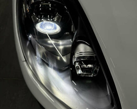 Белый Порше Каен, объемом двигателя 3.6 л и пробегом 130 тыс. км за 27500 $, фото 4 на Automoto.ua