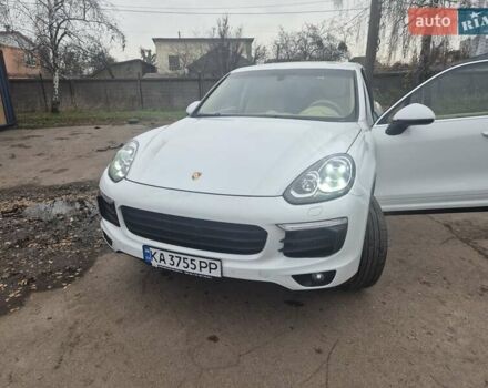 Белый Порше Каен, объемом двигателя 3 л и пробегом 155 тыс. км за 32000 $, фото 14 на Automoto.ua