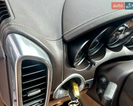 Порше Cayenne 2014 у Христиновке на Automoto.ua Білий Порше Cayenne, об'ємом двигуна 3 л та пробігом 199 тис. км за 26000 $, фото 19 на Automoto.ua