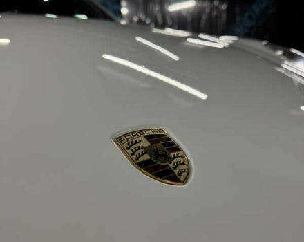 Белый Порше Каен, объемом двигателя 3.6 л и пробегом 130 тыс. км за 27500 $, фото 3 на Automoto.ua