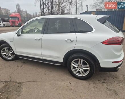 Белый Порше Каен, объемом двигателя 3 л и пробегом 155 тыс. км за 32000 $, фото 7 на Automoto.ua