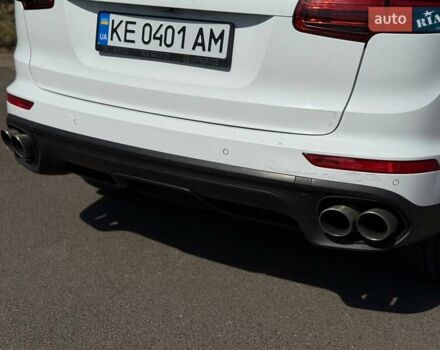 Білий Порше Cayenne, об'ємом двигуна 3.6 л та пробігом 126 тис. км за 31500 $, фото 17 на Automoto.ua