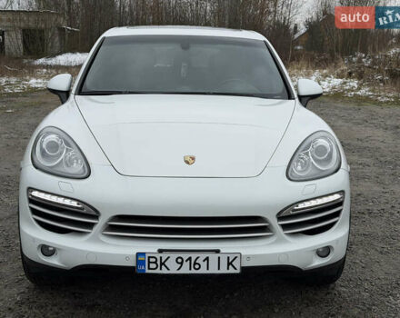 Белый Порше Каен, объемом двигателя 3 л и пробегом 195 тыс. км за 28700 $, фото 39 на Automoto.ua