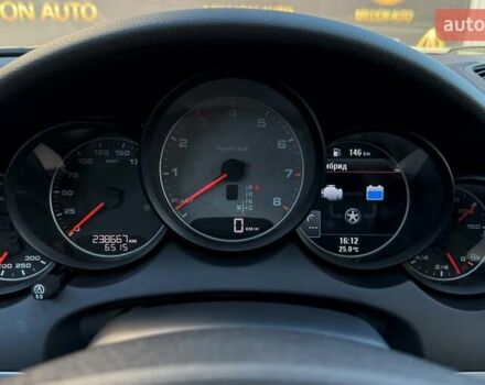 Белый Порше Каен, объемом двигателя 3 л и пробегом 238 тыс. км за 24500 $, фото 22 на Automoto.ua