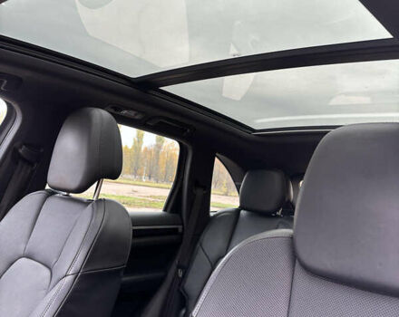 Белый Порше Каен, объемом двигателя 2.97 л и пробегом 180 тыс. км за 34000 $, фото 37 на Automoto.ua