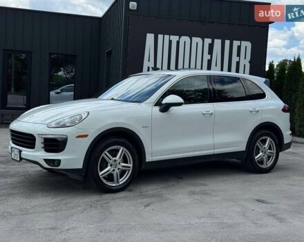 Білий Порше Cayenne, об'ємом двигуна 2.97 л та пробігом 330 тис. км за 28500 $, фото 4 на Automoto.ua