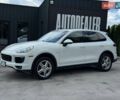 Білий Порше Cayenne, об'ємом двигуна 2.97 л та пробігом 330 тис. км за 28500 $, фото 4 на Automoto.ua