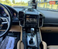 Білий Порше Cayenne, об'ємом двигуна 3 л та пробігом 206 тис. км за 31000 $, фото 26 на Automoto.ua