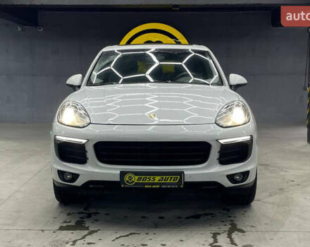 Білий Порше Cayenne, об'ємом двигуна 3.6 л та пробігом 152 тис. км за 28700 $, фото 1 на Automoto.ua