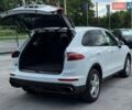 Білий Порше Cayenne, об'ємом двигуна 2.97 л та пробігом 330 тис. км за 28500 $, фото 14 на Automoto.ua