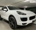 Белый Порше Каен, объемом двигателя 3.6 л и пробегом 147 тыс. км за 27900 $, фото 1 на Automoto.ua