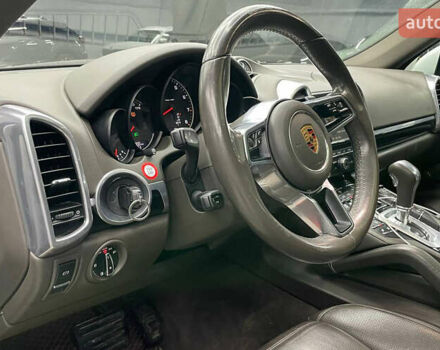 Білий Порше Cayenne, об'ємом двигуна 3.6 л та пробігом 152 тис. км за 28700 $, фото 7 на Automoto.ua