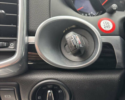 Белый Порше Каен, объемом двигателя 2.97 л и пробегом 180 тыс. км за 34000 $, фото 40 на Automoto.ua