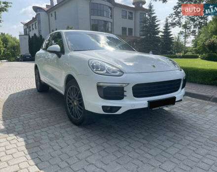 Білий Порше Cayenne, об'ємом двигуна 2.97 л та пробігом 172 тис. км за 33500 $, фото 23 на Automoto.ua