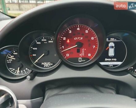 Белый Порше Каен, объемом двигателя 3.6 л и пробегом 143 тыс. км за 39999 $, фото 46 на Automoto.ua