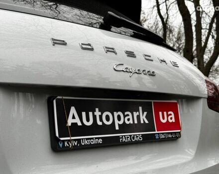 Білий Порше Cayenne, об'ємом двигуна 3.6 л та пробігом 96 тис. км за 39690 $, фото 12 на Automoto.ua