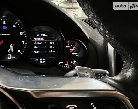 Белый Порше Каен, объемом двигателя 3.6 л и пробегом 147 тыс. км за 27900 $, фото 39 на Automoto.ua