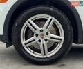 Білий Порше Cayenne, об'ємом двигуна 2.97 л та пробігом 330 тис. км за 28500 $, фото 6 на Automoto.ua