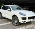 Белый Порше Каен, объемом двигателя 3.6 л и пробегом 210 тыс. км за 20990 $, фото 1 на Automoto.ua