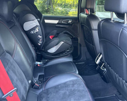 Білий Порше Cayenne, об'ємом двигуна 3.6 л та пробігом 132 тис. км за 34500 $, фото 24 на Automoto.ua