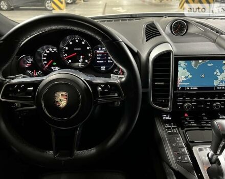 Белый Порше Каен, объемом двигателя 3.6 л и пробегом 147 тыс. км за 27900 $, фото 34 на Automoto.ua