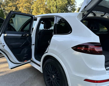 Білий Порше Cayenne, об'ємом двигуна 3.6 л та пробігом 132 тис. км за 34500 $, фото 14 на Automoto.ua