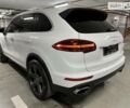 Белый Порше Каен, объемом двигателя 3.6 л и пробегом 147 тыс. км за 27900 $, фото 6 на Automoto.ua