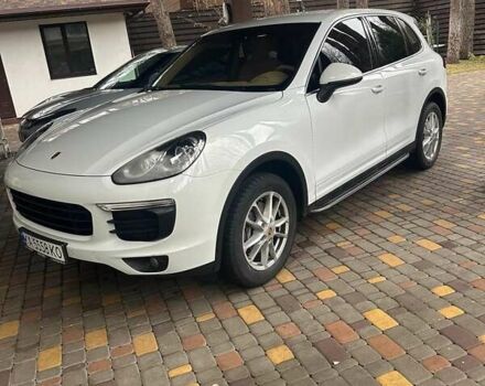 Белый Порше Каен, объемом двигателя 3.6 л и пробегом 95 тыс. км за 39000 $, фото 2 на Automoto.ua